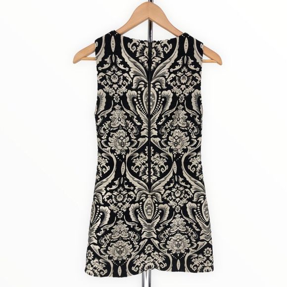 Alice & Olivia Clyde Sleeveless Black & White Damask Shift Mini Dress size 2 - Picture 10 of 15